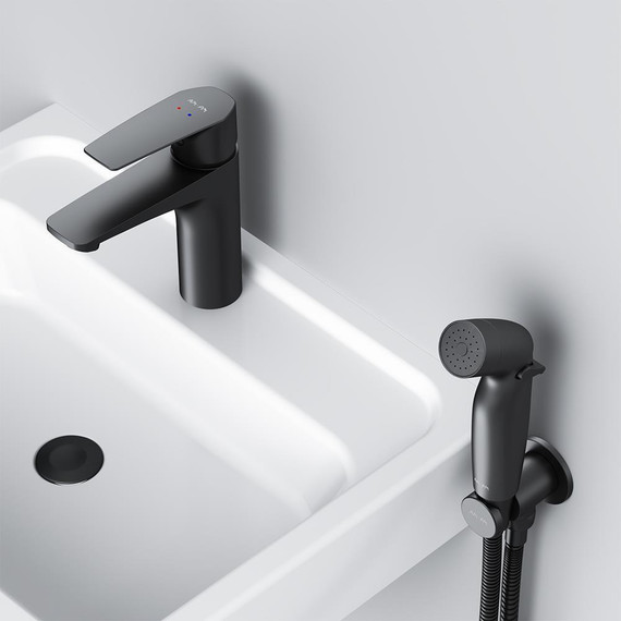 Смеситель для раковины AM.PM Gem F90A03022 с гигиеническим душем, Цвет производителя: чёрный фото 6