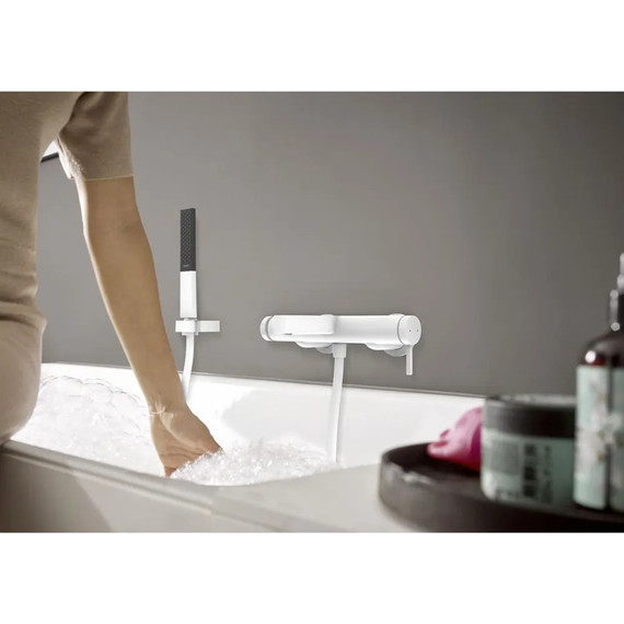 Смеситель для ванны Hansgrohe Finoris 76420700, белый матовый фото 3