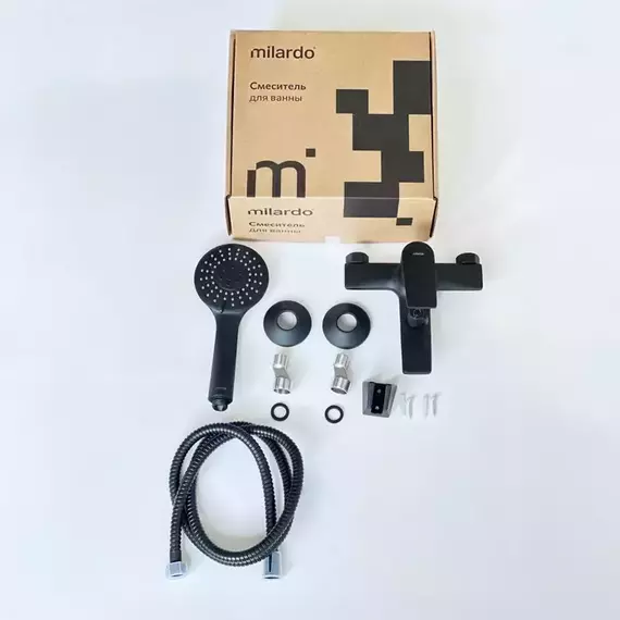 Смеситель для ванны Milardo Azure AZUBL00M02, чёрный матовый фото 3