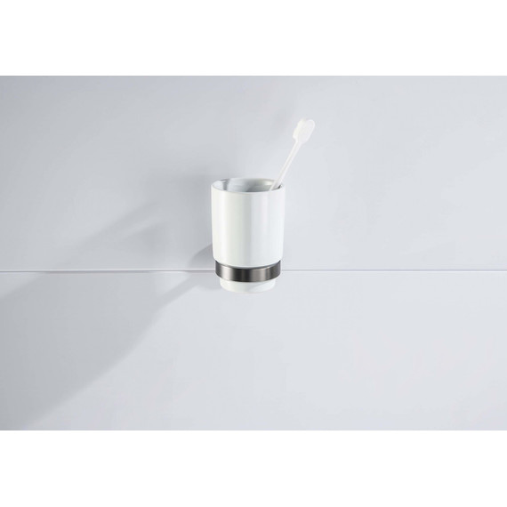 Стакан для зубных щеток Aquatek Бетта AQ4604BGM, цвет чёрный хром шлифованный фото 5