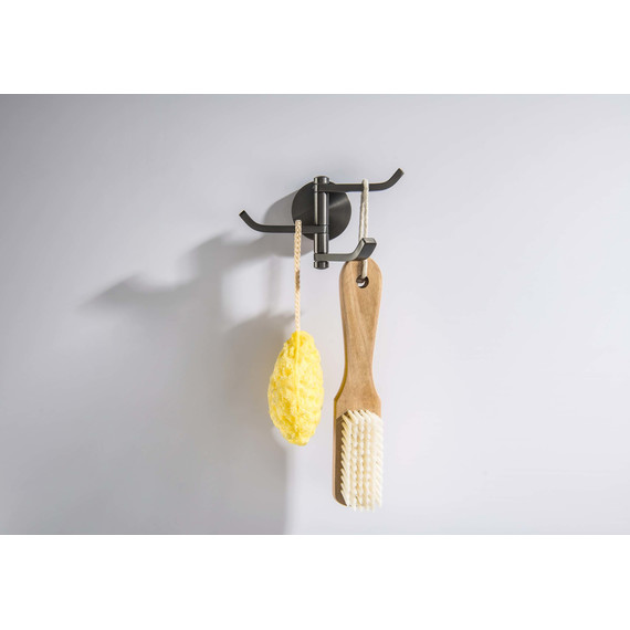 Тройной крючок Aquatek Бетта AQ4632BGM, цвет чёрный хром шлифованный фото 4