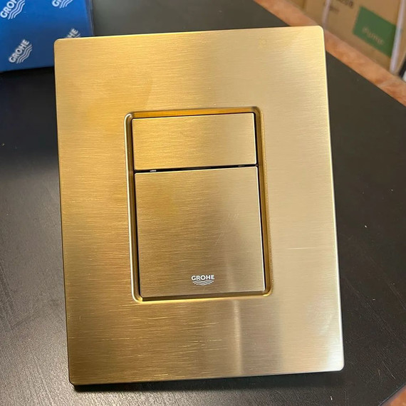 Кнопка смыва Grohe Skate Cosmopolitan 38732GN0, золото брашированное фото 2