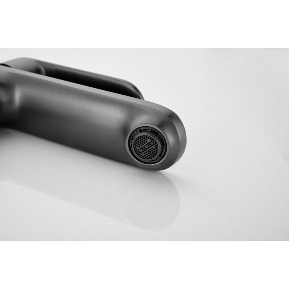 Смеситель для раковины с лейкой для биде Belz B12713-3, оружейная сталь фото 32