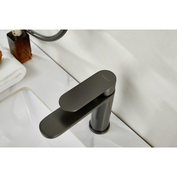 Смеситель для раковины с лейкой для биде Belz B12713-3, оружейная сталь фото 38