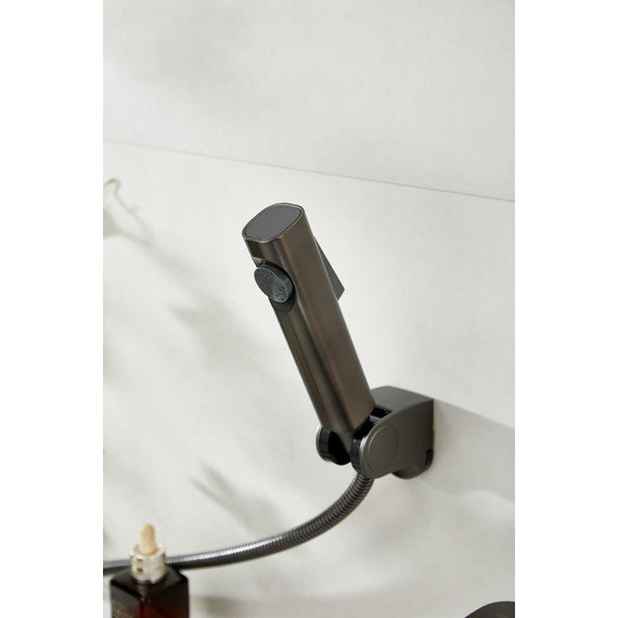 Смеситель для раковины с лейкой для биде Belz B12713-3, оружейная сталь фото 22