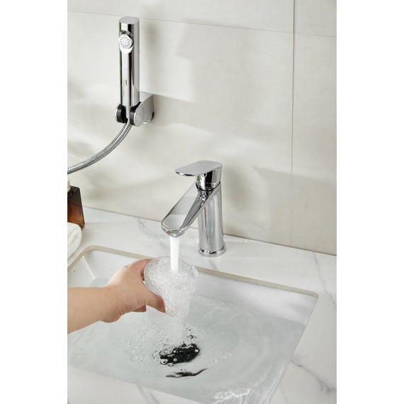 Смеситель для раковины с лейкой для биде Belz B12713 фото 9