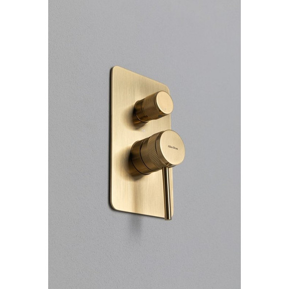 Смеситель для ванны Allen Brau Priority 5.31A11-GB (со скрытой частью) золото фото 5