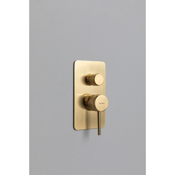 Смеситель для ванны Allen Brau Priority 5.31A11-GB (со скрытой частью) золото фото 7