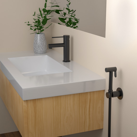 Смеситель для раковины с лейкой для биде Timo Saona 2360/03G, чёрный матовый фото 3