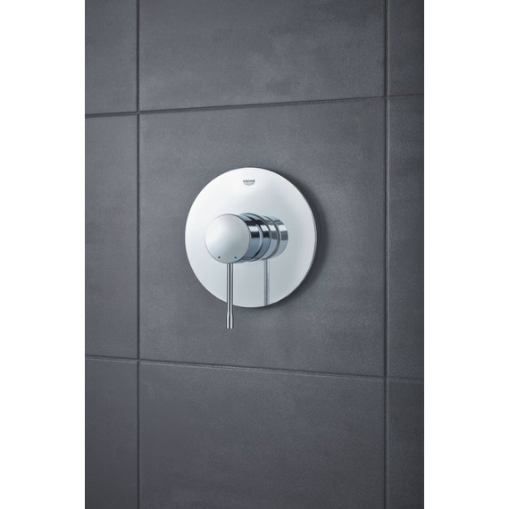 Смеситель для душа Grohe Essence New 24057001 фото 3