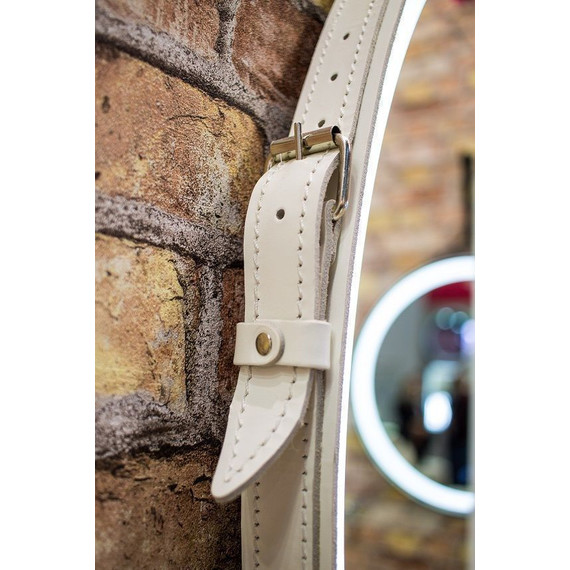 Зеркало Art&Max Milan Led 65 см AM-Mil-650-DS-F, белый ремень - 11 Зеркало Art&Max Milan Led 65 см AM-Mil-650-DS-F, белый ремень фото 11