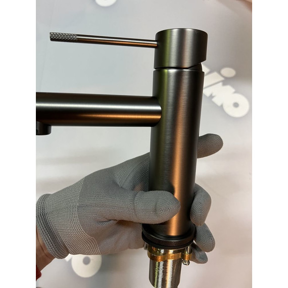 Смеситель для раковины Timo Saona 2361/18F, черное золото - 6 Смеситель для раковины Timo Saona 2361/18F, черное золото фото 6