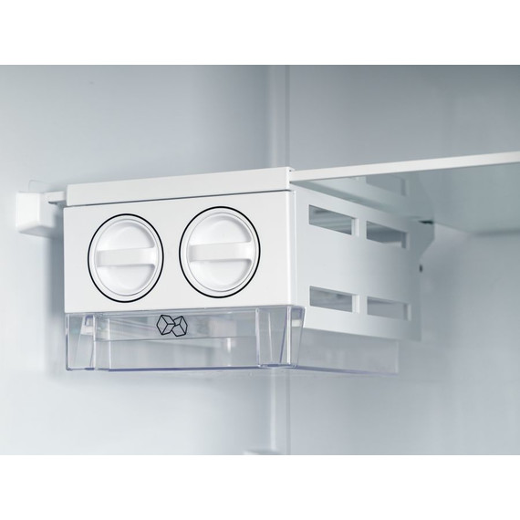 Морозильник (морозильная камера) Schaub Lorenz SLF S265W2 - 6 Морозильник (морозильная камера) Schaub Lorenz SLF S265W2 фото 6