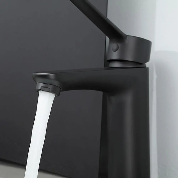 Смеситель для раковины с локтевой (хирургической) ручкой Gappo G1021-6, черный, Цвет производителя: чёрный фото 6