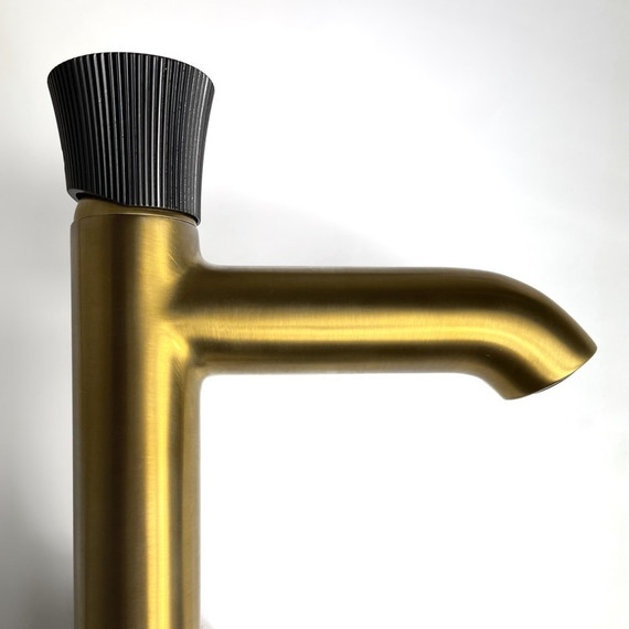 Смеситель для раковины Paini Domus 18PJ205PZ, золото матовое фото 5