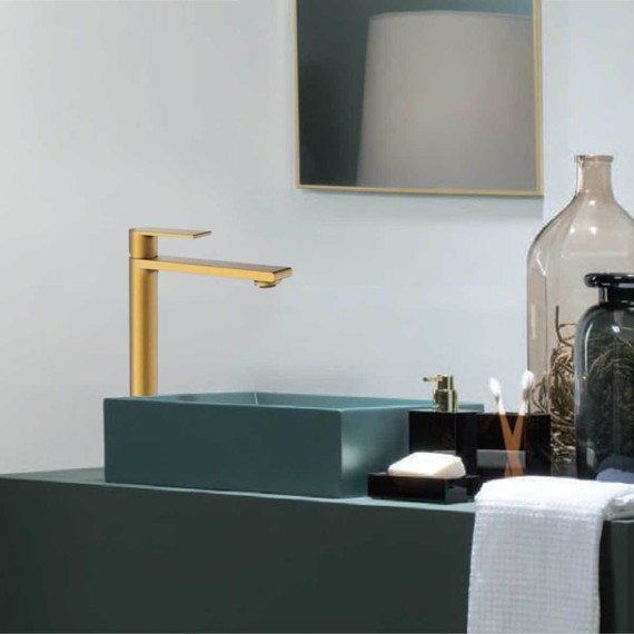 Смеситель для раковины высокий Vincea Vogue VBF-1V2BG, брашированное золото - 2 Смеситель для раковины высокий Vincea Vogue VBF-1V2BG, брашированное золото фото 2