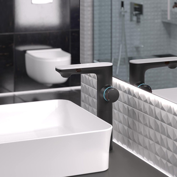 Смеситель для раковины высокий сенсорный Berges Wasserhaus Morans 076004, черный матовый, Цвет производителя: чёрный фото 8